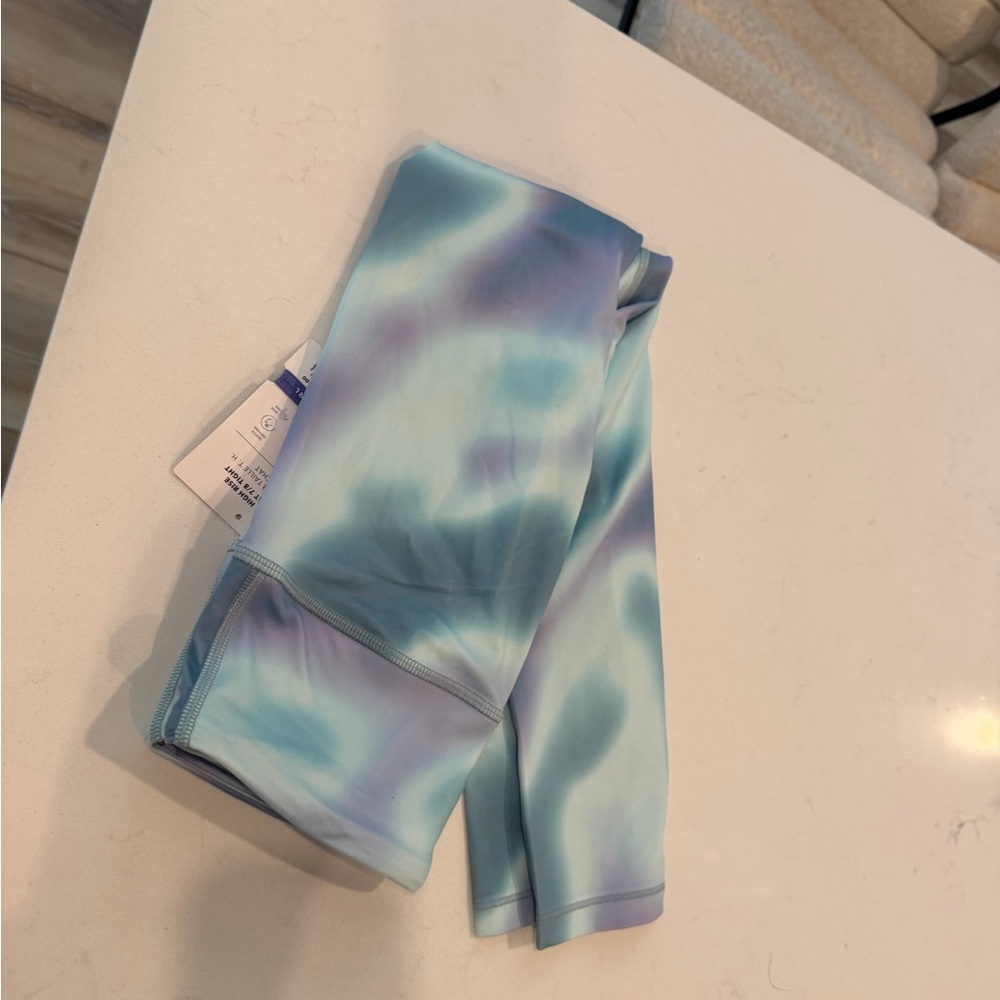 Athleta Girl Leggings 8/10 - Picture 4 of 4